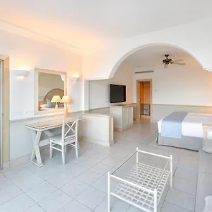 https://gran-castillo-tagoro-family-fun-playa-blanca.in-canary-islands.com