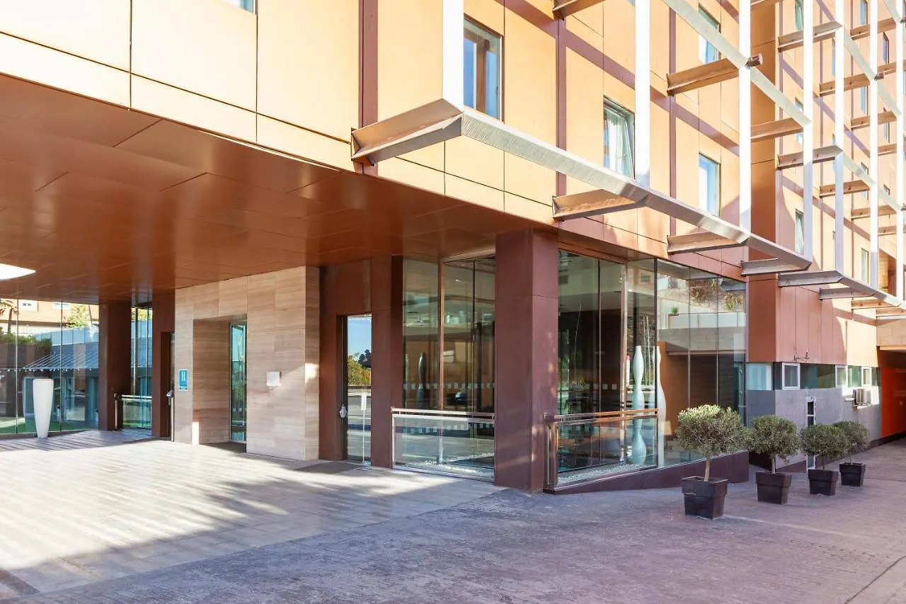 Hotel Macia Real De La Alhambra Гранада